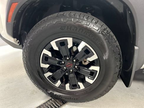 Used 2023 Nissan Frontier PRO-4X w/ Pro Convenience Package AWD/4WD image 9