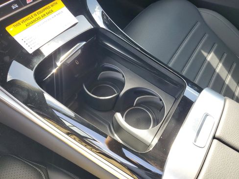 Used 2026 Mercedes-Benz GLC 300 image 30