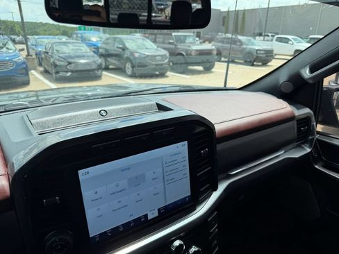 Used 2021 Ford F150 Lariat w/ Equipment Group 502A High AWD/4WD image 11
