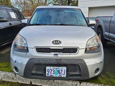 Used 2011 Kia Soul + image 6