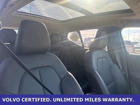 Certified 2025 Volvo XC40 B5 Core image 10