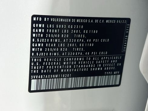 Used 2022 Volkswagen Tiguan SEL R-Line image 35