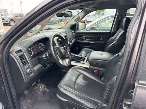 Used 2014 RAM 1500 Laramie w/ Convenience Group image 10