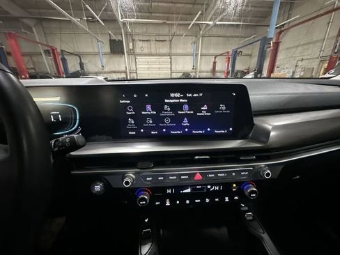 Certified 2024 Kia Telluride S w/ S Sunroof Package image 22