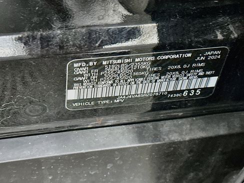 Used 2024 Mitsubishi Outlander SE AWD/4WD image 12
