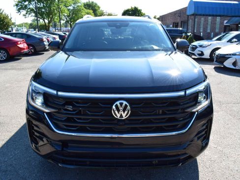 Used 2024 Volkswagen Atlas SEL Premium R-Line AWD/4WD image 2