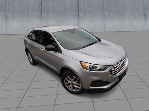 Used 2022 Ford Edge SE AWD/4WD image 2
