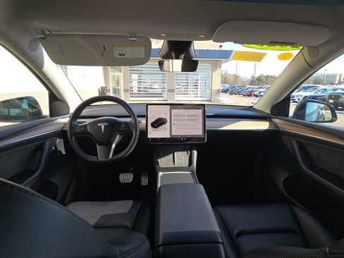 Used 2023 Tesla Model Y Long Range image 13