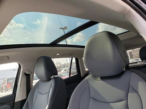 New 2026 Volkswagen Tiguan SE image 7