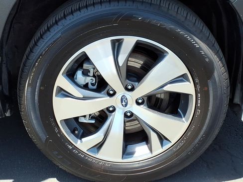 Certified 2025 Subaru Ascent Premium AWD/4WD image 9