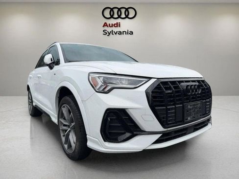Used 2024 Audi Q3 2.0T Premium w/ Convenience Package AWD/4WD image 1