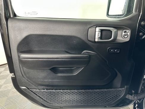 Used 2018 Jeep Wrangler Unlimited Sport S image 15