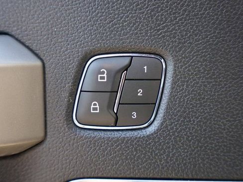 Used 2020 Ford F150 Lariat w/ Equipment Group 502A Luxury image 30