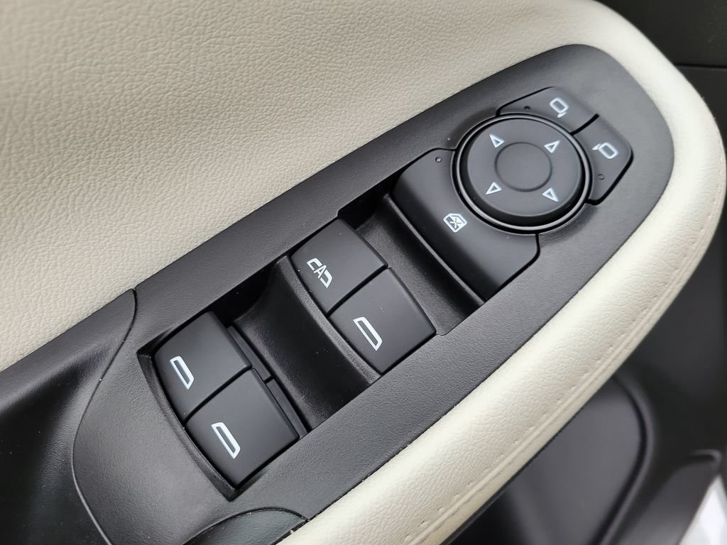Certified 2024 Buick Encore GX Preferred AWD/4WD image 15