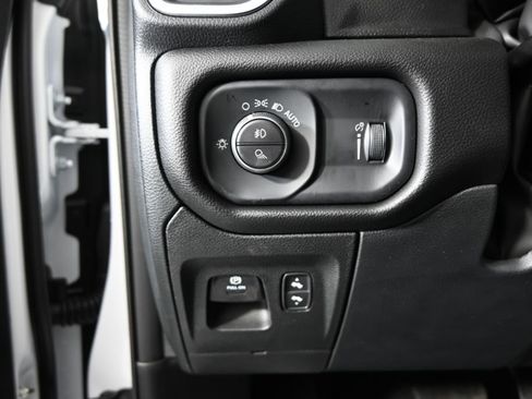 Used 2025 RAM 1500 Big Horn AWD/4WD image 23