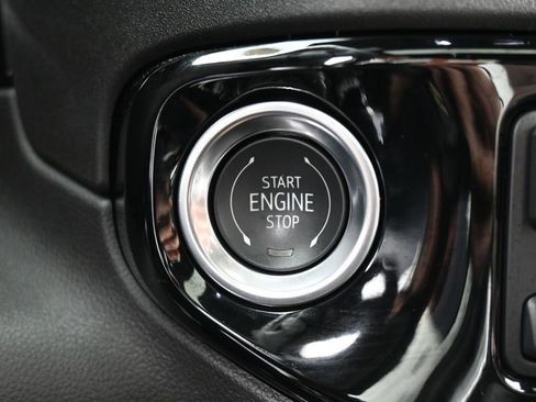 Used 2025 Chevrolet Silverado 1500 High Country w/ Technology Package image 18