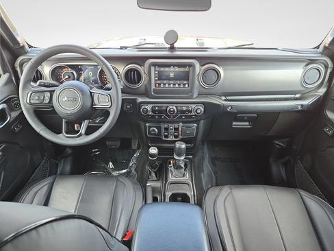 Used 2023 Jeep Gladiator Sport AWD/4WD image 9