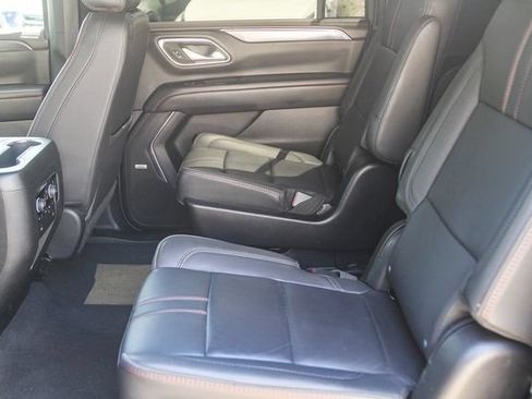 Used 2024 Chevrolet Suburban RST w/ Luxury Package RWD image 20