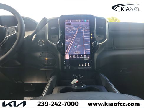 Used 2025 RAM 2500 Laramie w/ Night Edition AWD/4WD image 17