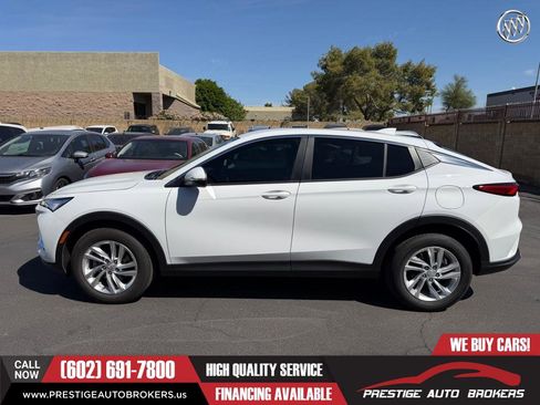 Used 2025 Buick Envista Preferred image 4