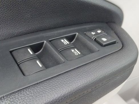 Used 2022 Honda Pilot Special Edition image 18