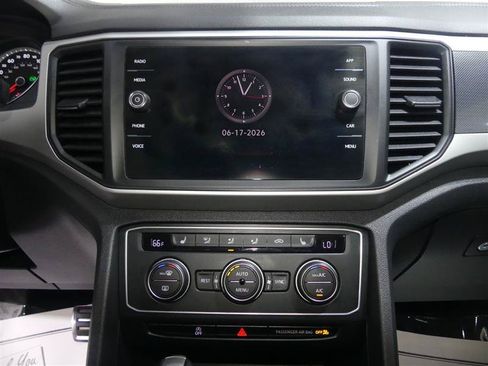 Used 2021 Volkswagen Atlas SE w/ Panoramic Sunroof Package AWD/4WD image 37