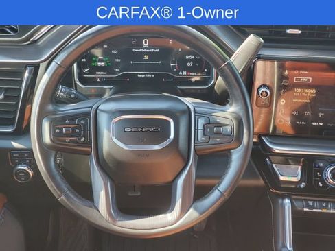 Certified 2025 GMC Sierra 2500 Denali Ultimate AWD/4WD image 32