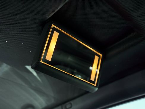 Used 2024 Rolls-Royce Phantom Sedan image 69