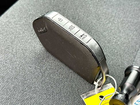 Used 2025 Kia K4 LXS image 29