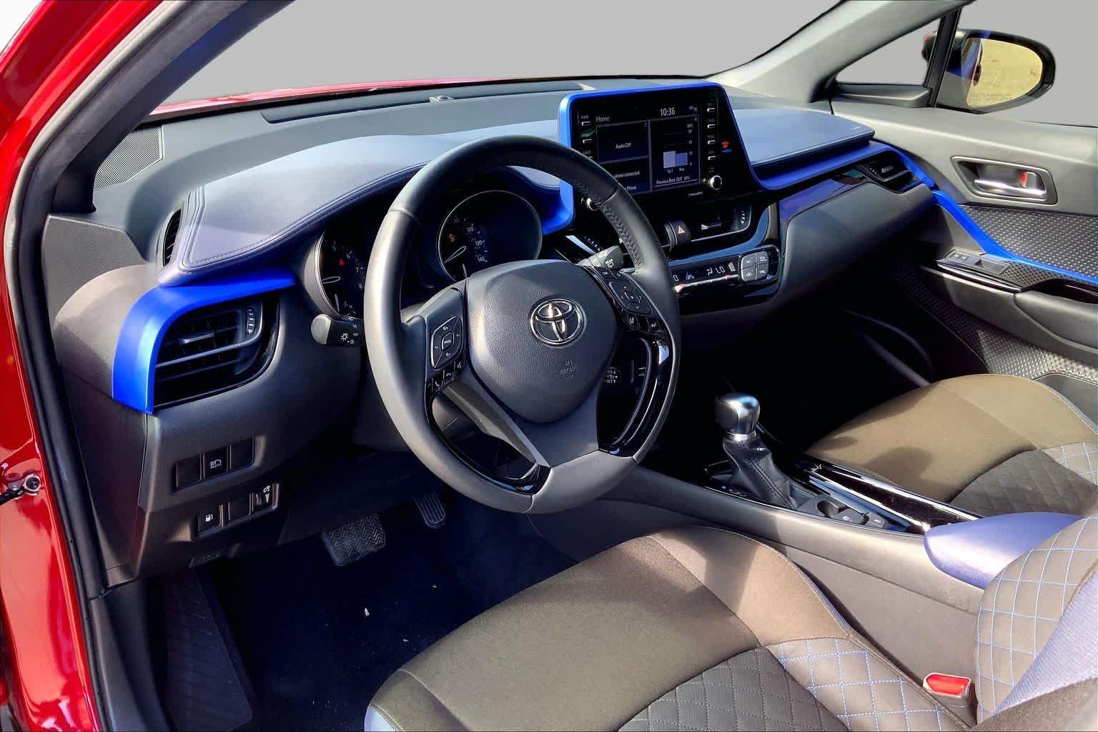 Used 2021 Toyota C-HR XLE FWD image 17