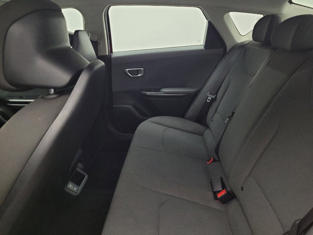 Used 2025 Kia K4 FWD image 18