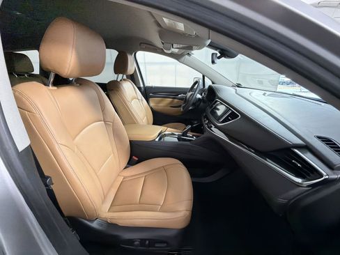 Used 2019 Buick Enclave Premium image 26