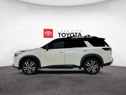 Used 2023 Nissan Pathfinder Platinum