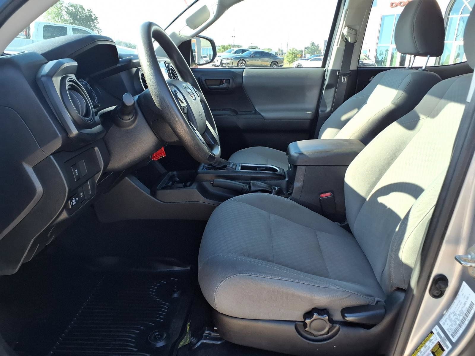Used 2020 Toyota Tacoma SR w/ SR Convenience Package RWD image 15