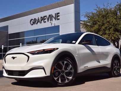 Certified 2025 Ford Mustang Mach-E Select w/ Comfort Package Lite