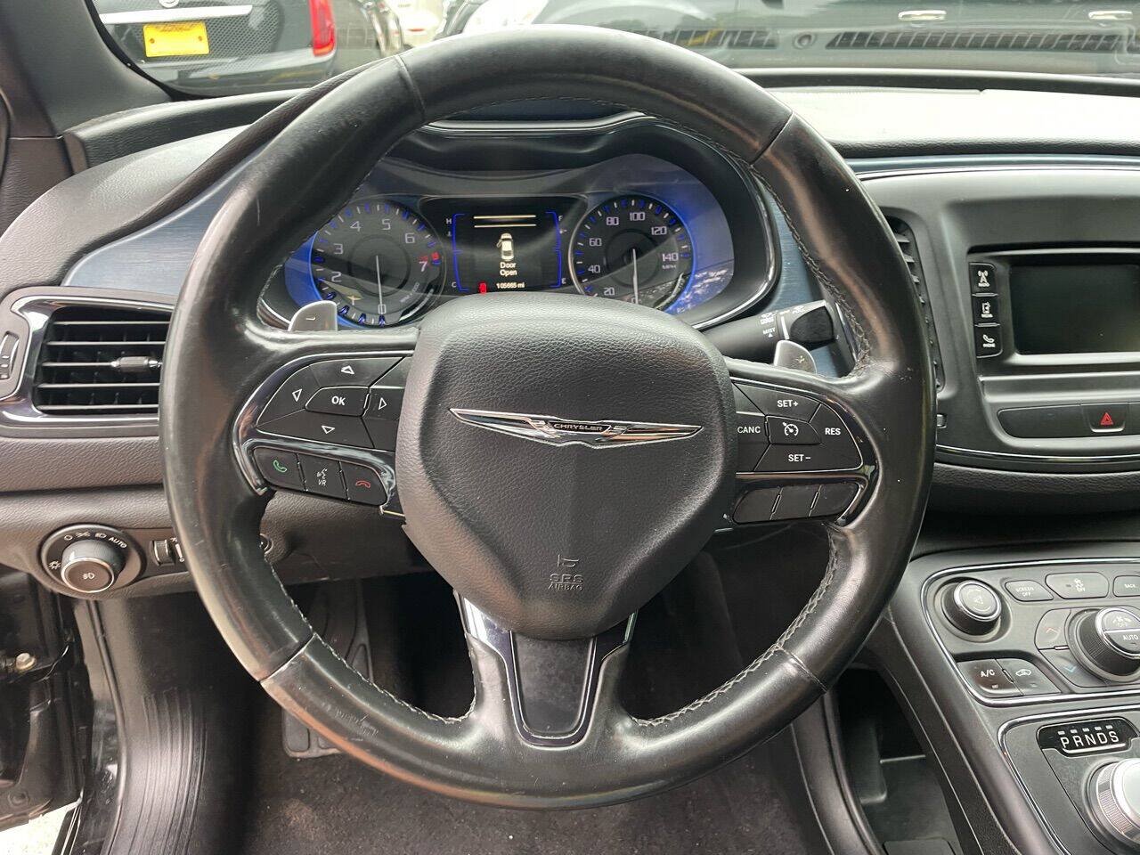 Used 2015 Chrysler 200 S w/ Comfort Group FWD image 17