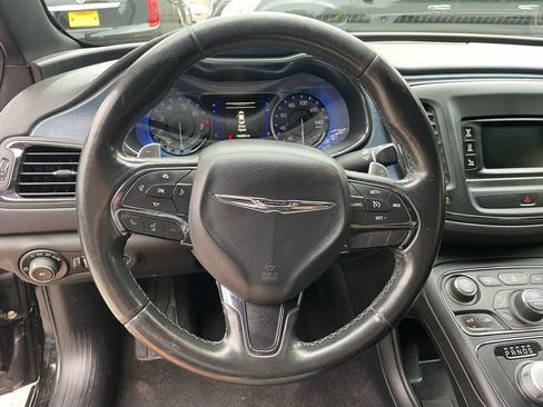 Used 2015 Chrysler 200 S w/ Comfort Group FWD image 17