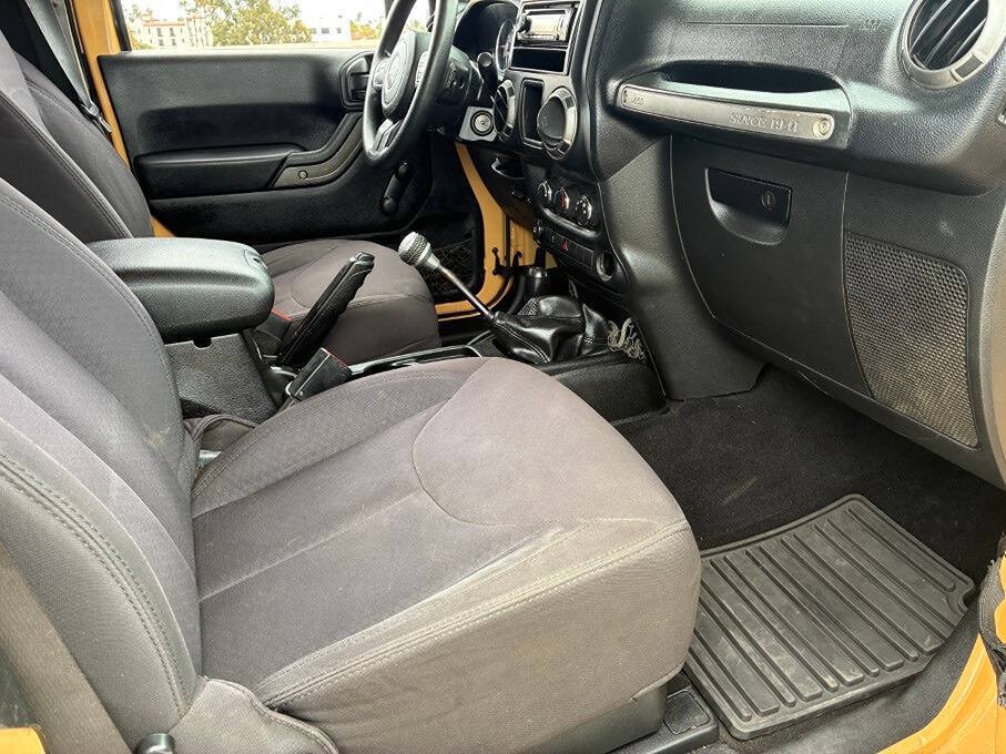 Used 2013 Jeep Wrangler Sport AWD/4WD image 30