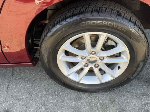 Used 2019 Dodge Grand Caravan SXT image 6