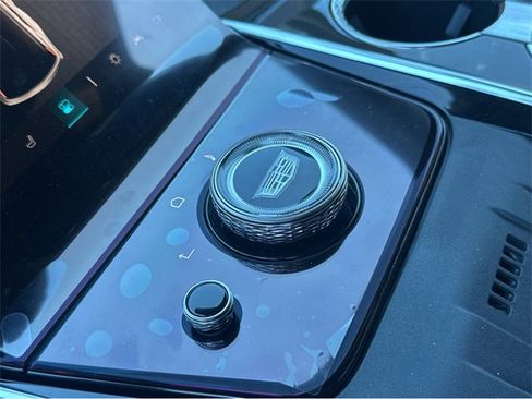 New 2025 Cadillac Escalade IQ Luxury 2 image 26