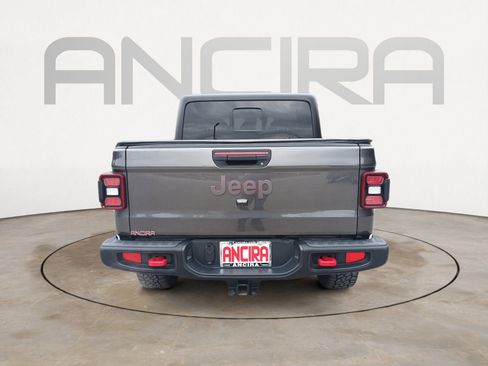 Used 2024 Jeep Gladiator Rubicon w/ Convenience Group image 9