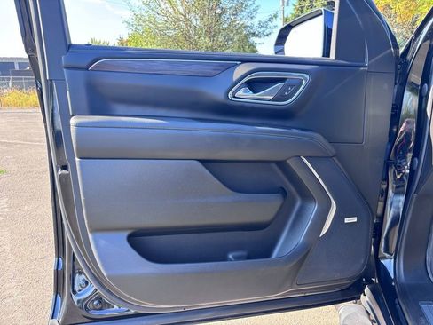 Used 2023 Chevrolet Tahoe Z71 w/ Z71 Off-Road Package image 32