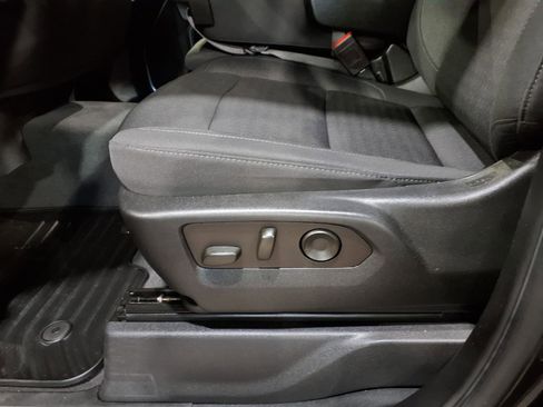 Used 2022 Chevrolet Silverado 1500 LT AWD/4WD image 15