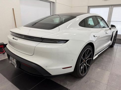 New 2025 Porsche Taycan image 7