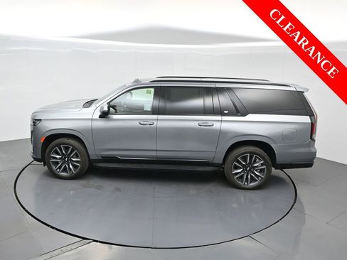 Used 2024 Cadillac Escalade ESV Sport w/ Heavy-Duty Trailer Package image 66