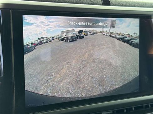 Used 2024 Jeep Wrangler Willys image 4