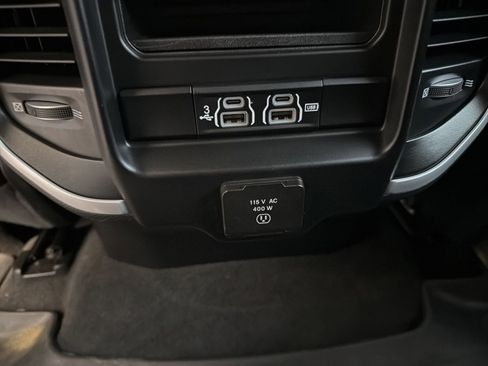 Used 2020 RAM 1500 Big Horn AWD/4WD image 12