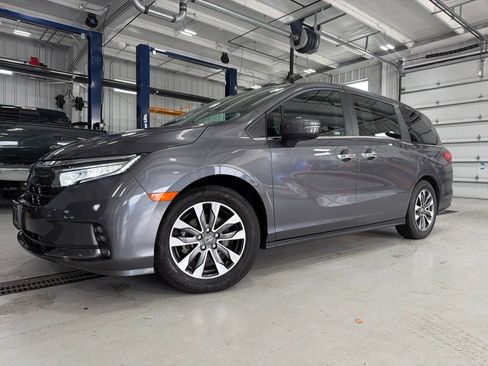 Used 2023 Honda Odyssey EX-L image 1
