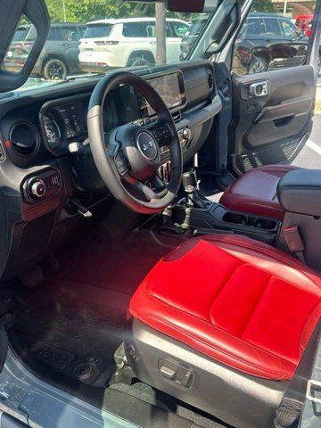 Certified 2024 Jeep Wrangler Unlimited Rubicon 392 AWD/4WD image 19