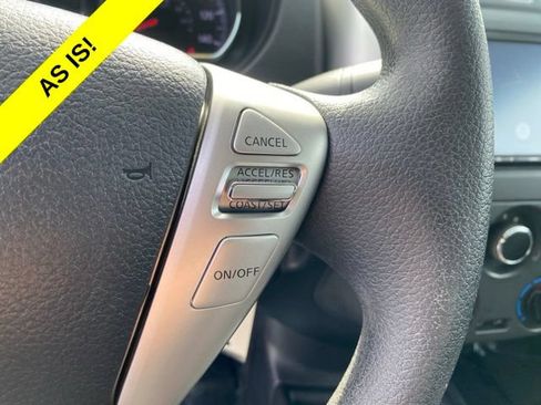 Used 2015 Nissan Versa SV FWD image 16